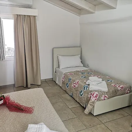 San Giovanni 9 Bed & Breakfast 3*